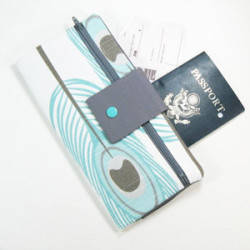 A simple solution to keep all her airport documents all in one place: Gracie Designs Travel Wallet - etsy.me/1NAjDEq