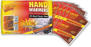 Stylish Travel Girl's Holiday Gift List: Heat Factory Hand Warmers || http://bit.ly/1N5RYkB
