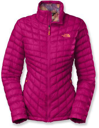 Stylish Travel Girl's Holiday Gift List: The North Face Thermoball Synthetic Fill Insulation Jacket || http://bit.ly/1N66tVw